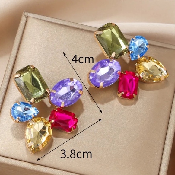**MERCER* Multicolor x Rhinestone Flower Fashion Stud Earrings - Picture 4 of 5